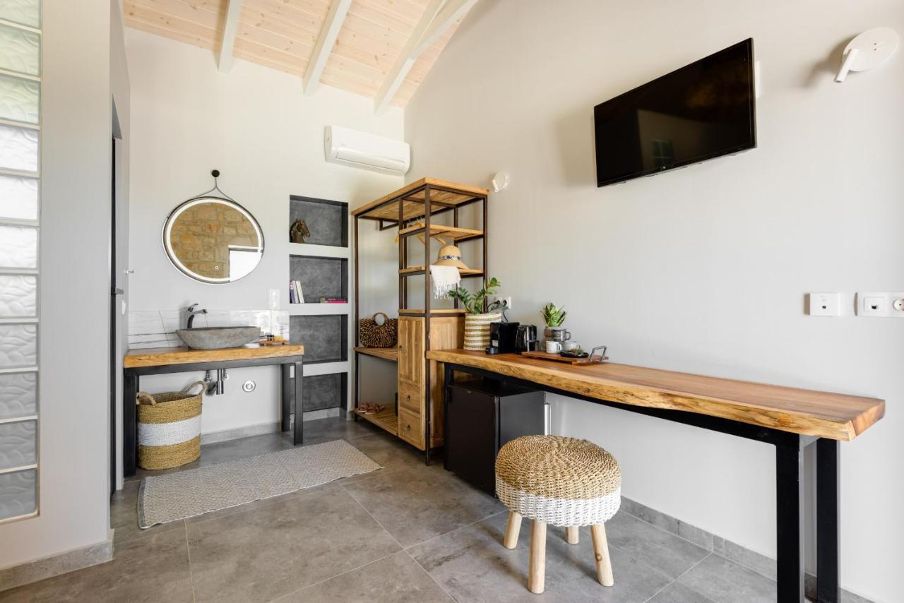 "Four Olives" Luxury Rooms, Afitos #Feelslikehome Luaran gambar